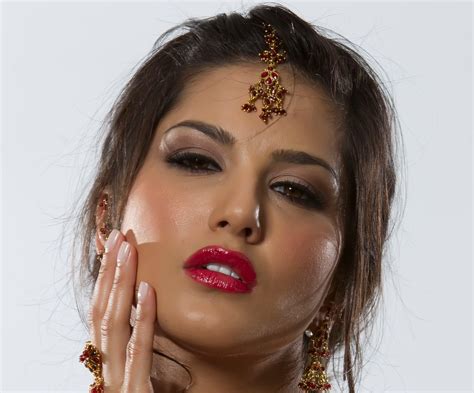 Sunny Leone Nude Sunny Leone Nude